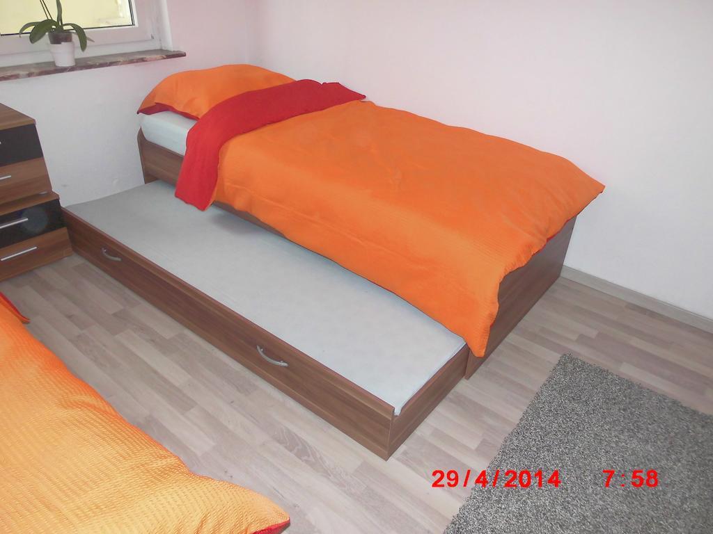 Frankfurt Airport & Fair Apartment Kelsterbach Esterno foto