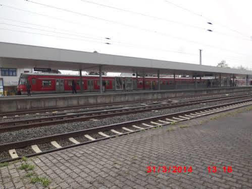 Frankfurt Airport & Fair Apartment Kelsterbach Esterno foto